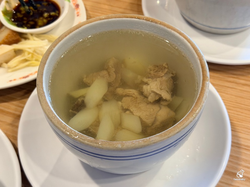 頭城魏家食府｜總舖師傳承的宜蘭古早味！國宴料理變身平價小吃，西魯肉、渣糕、棗餅一個人也能品嚐！ @兔貝比的菲比尋嚐