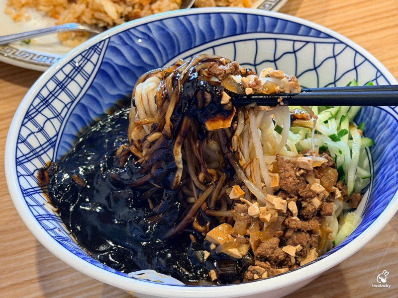 頭城魏家食府|總舖師傳承的宜蘭古早味!國宴料理變身平價小吃,西魯肉、渣糕、棗餅一個人也能品嚐! @兔貝比的菲比尋嚐 頭城魏家食府|總舖師傳承的宜蘭古早味!國宴料理變身平價小吃,西魯肉、渣糕、棗餅一個人也能品嚐! @兔貝比的菲比尋嚐