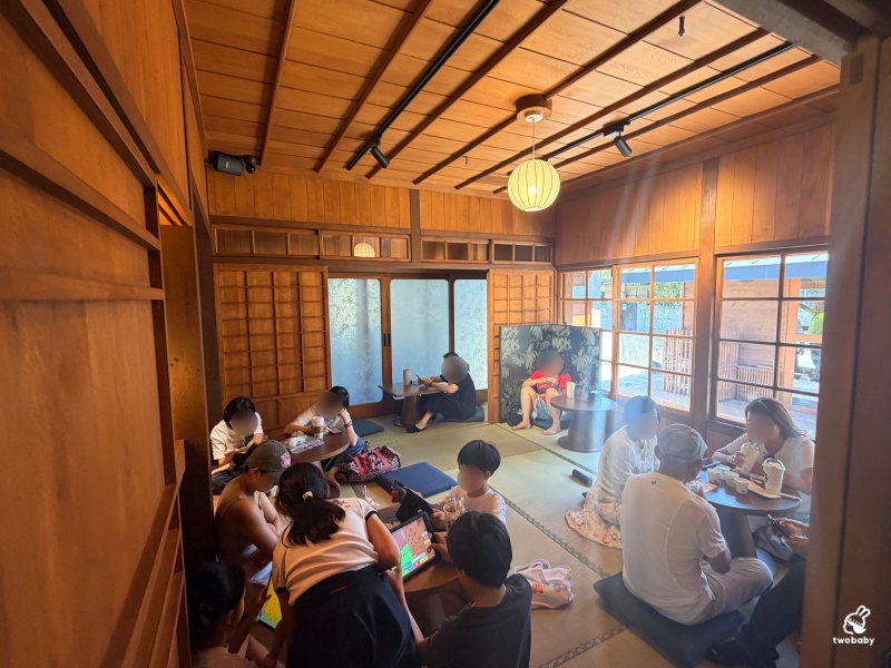 宜蘭最新景點！星巴克羅東林場門市 全台首座百年林場星巴克 走進日式木造老屋喝咖啡 榻榻米、庭院超好拍！ @兔貝比的菲比尋嚐