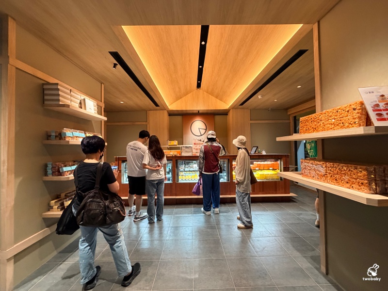 芝玫蛋糕復興店開箱｜天母30多年老字號進駐東區，入口即化的日式輕乳酪，杜拜巧克力系列也買得到！ @兔貝比的菲比尋嚐