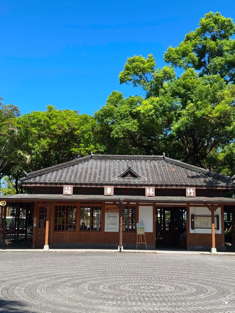 宜蘭最新景點！星巴克羅東林場門市 全台首座百年林場星巴克 走進日式木造老屋喝咖啡 榻榻米、庭院超好拍！ @兔貝比的菲比尋嚐