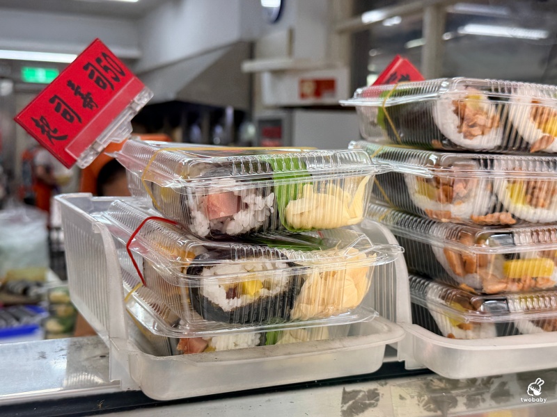 阿婆壽司｜24小時不打烊！從路邊攤賣到蓋大樓，鶯歌銅板美食傳奇！ @兔貝比的菲比尋嚐