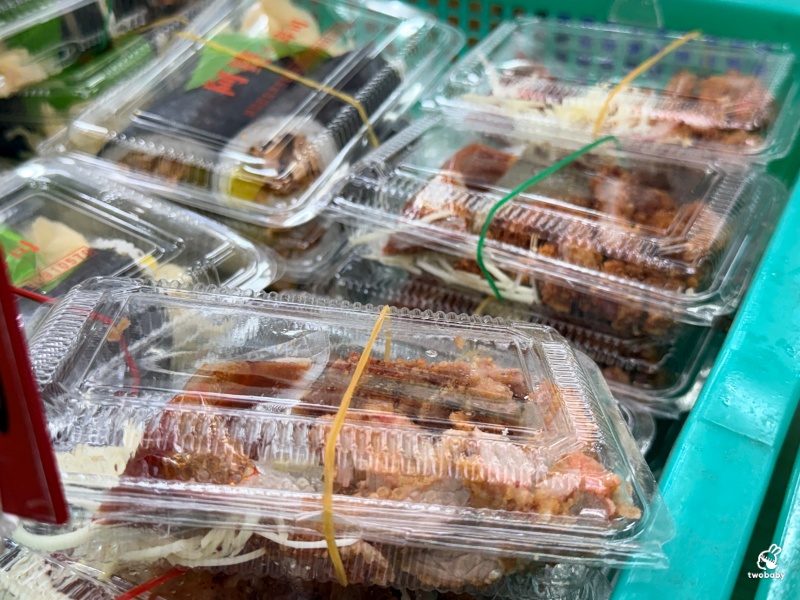 阿婆壽司｜24小時不打烊！從路邊攤賣到蓋大樓，鶯歌銅板美食傳奇！ @兔貝比的菲比尋嚐
