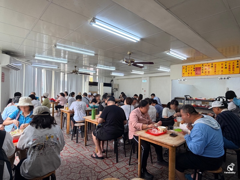 阿婆壽司｜24小時不打烊！從路邊攤賣到蓋大樓，鶯歌銅板美食傳奇！ @兔貝比的菲比尋嚐
