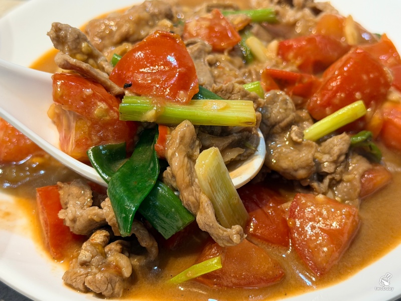 板橋羊肉推薦｜吵三小羊肉專賣板橋館前店 三碗白飯挑戰成功直接送炒羊肉，內用白飯免費、羊肉清湯無限續！ @兔貝比的菲比尋嚐