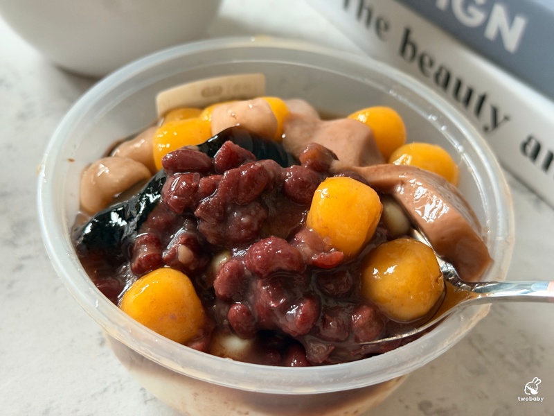 板橋府中甜品推薦 芽米緹 Yummy tea 招牌三色布丁加上滿滿配料 好滿足！ @兔貝比的菲比尋嚐