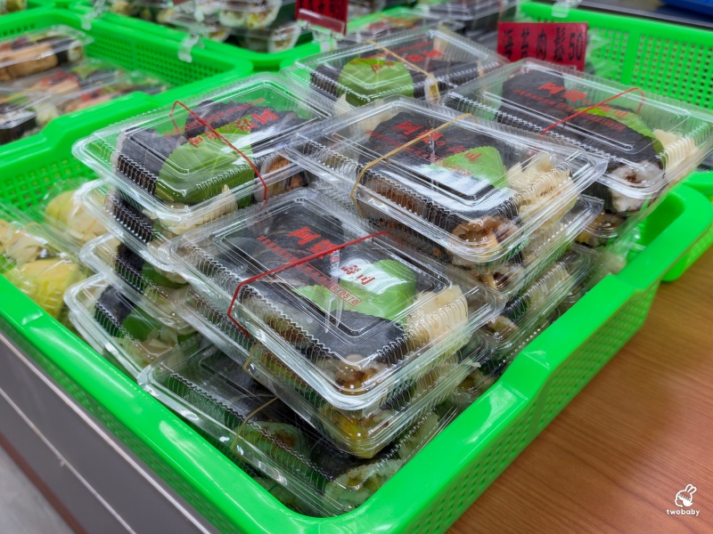 阿婆壽司｜24小時不打烊！從路邊攤賣到蓋大樓，鶯歌銅板美食傳奇！ @兔貝比的菲比尋嚐