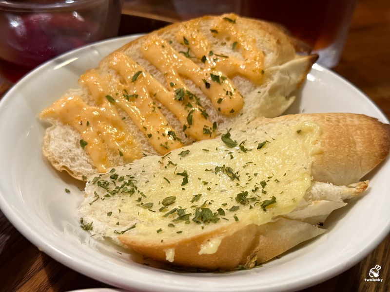 Flag Pasta 義式餐廳｜板橋巷弄藏了快20年的義大利麵！新埔站平價義式料理，不收服務費 @兔貝比的菲比尋嚐