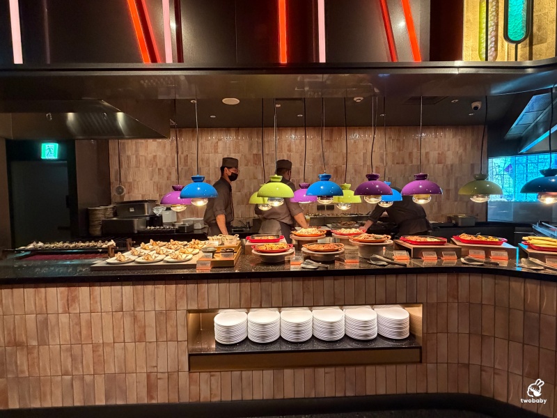 URBAN PARADISE 信義店｜台北高級吃到飽，生蠔、螃蟹、生魚片、現煎料理到甜點一次滿足！ @兔貝比的菲比尋嚐