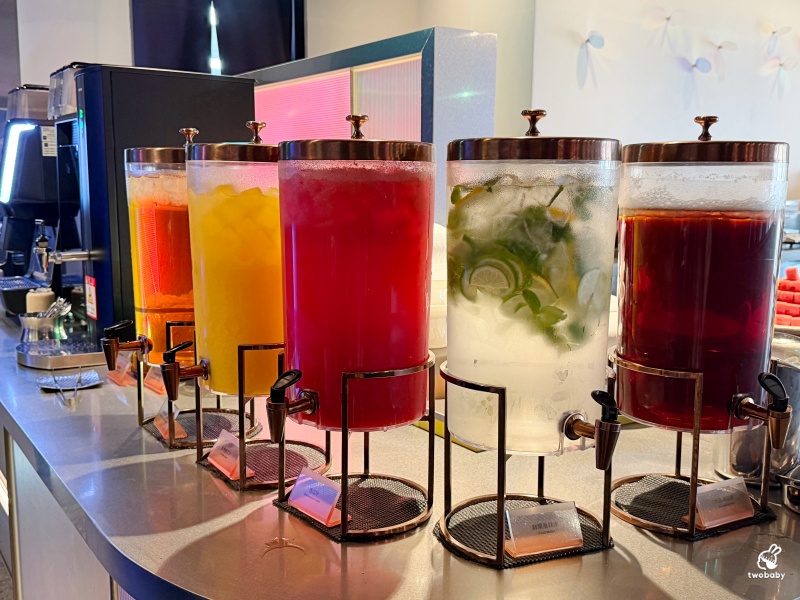 URBAN PARADISE 信義店｜台北高級吃到飽，生蠔、螃蟹、生魚片、現煎料理到甜點一次滿足！ @兔貝比的菲比尋嚐