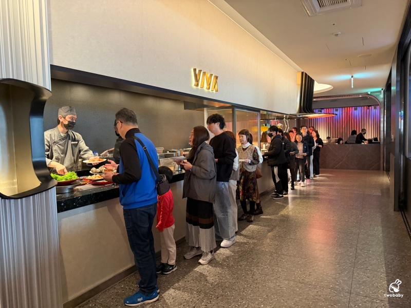 URBAN PARADISE 信義店｜台北高級吃到飽，生蠔、螃蟹、生魚片、現煎料理到甜點一次滿足！ @兔貝比的菲比尋嚐