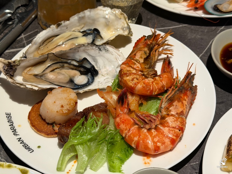 URBAN PARADISE 信義店｜台北高級吃到飽，生蠔、螃蟹、生魚片、現煎料理到甜點一次滿足！ @兔貝比的菲比尋嚐