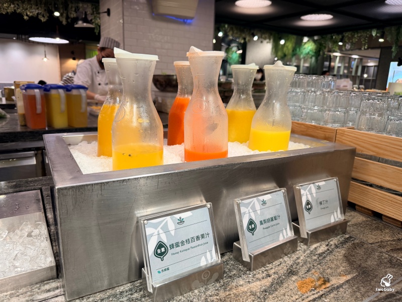 板橋最大素食吃到飽｜果然匯板橋遠百店，原來素食也能這麼澎湃，連沒吃素都愛上了！ @兔貝比的菲比尋嚐