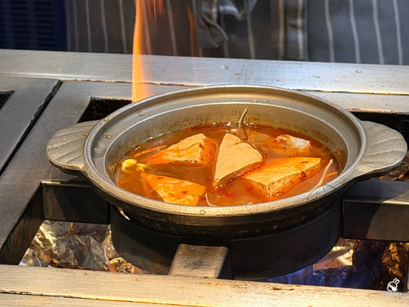 板橋最大素食吃到飽｜果然匯板橋遠百店，原來素食也能這麼澎湃，連沒吃素都愛上了！ @兔貝比的菲比尋嚐