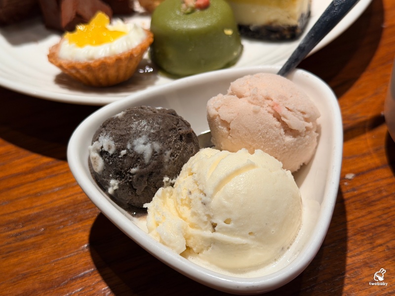 板橋最大素食吃到飽｜果然匯板橋遠百店，原來素食也能這麼澎湃，連沒吃素都愛上了！ @兔貝比的菲比尋嚐