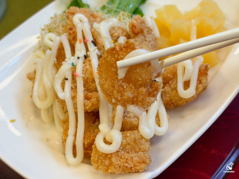 八里美食推薦｜左岸甕仔雞 招牌酥皮甕仔雞 現流海鮮熱炒 白飯吃到飽 還有大停車場！ @兔貝比的菲比尋嚐