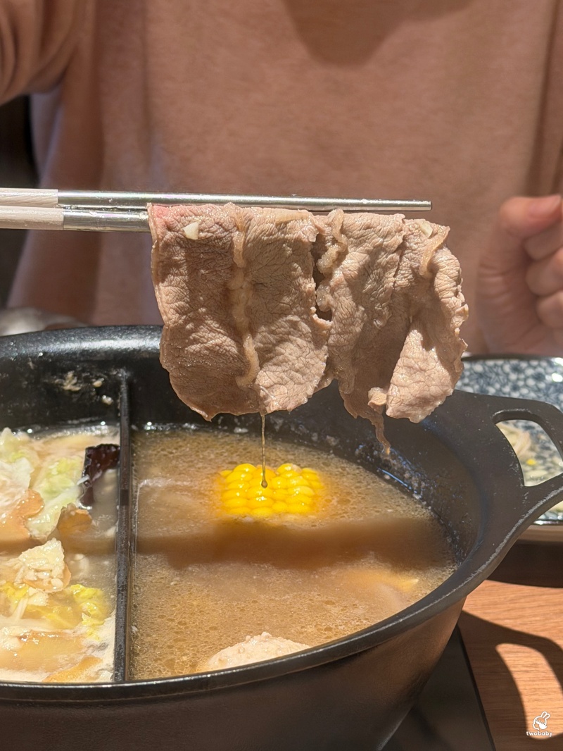 萬客什鍋新莊復興店｜台中30年人氣石頭火鍋插旗新莊！兩層樓大空間、飲料冰淇淋自助吧無限吃！ @兔貝比的菲比尋嚐