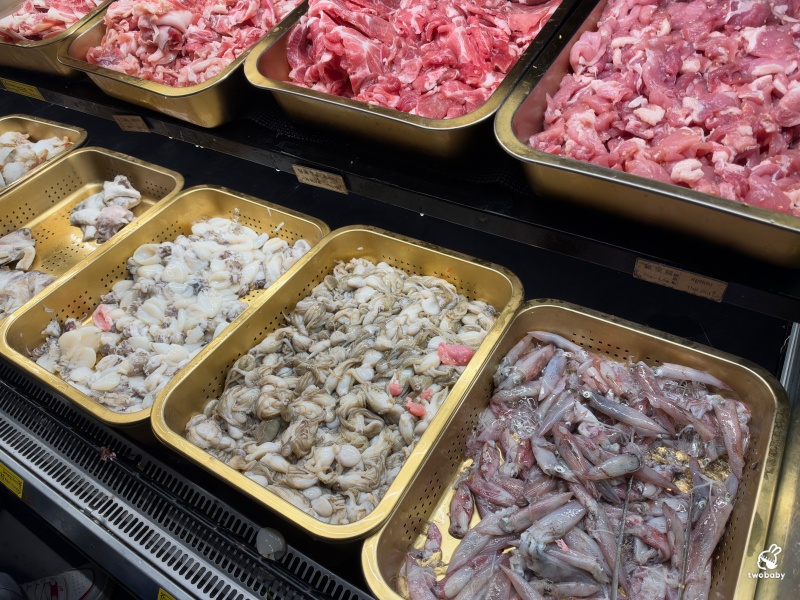 大象泰式美食館 泰式碳烤火鍋吃到飽 海鮮、肉品、泰式串燒、甜點冰品通通有 泰國味一次滿足！ @兔貝比的菲比尋嚐