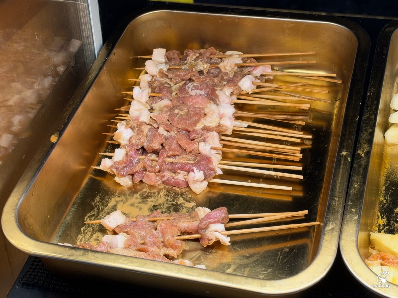 大象泰式美食館 泰式碳烤火鍋吃到飽 海鮮、肉品、泰式串燒、甜點冰品通通有 泰國味一次滿足！ @兔貝比的菲比尋嚐