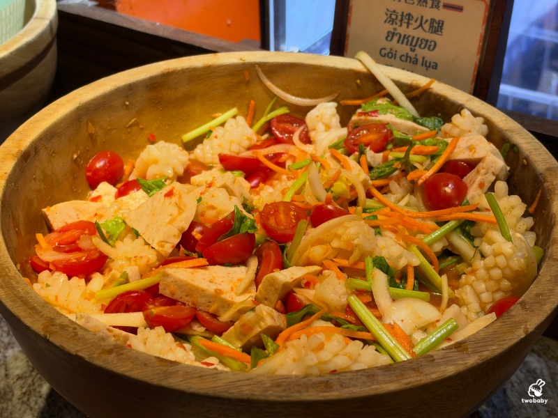 大象泰式美食館 泰式碳烤火鍋吃到飽 海鮮、肉品、泰式串燒、甜點冰品通通有 泰國味一次滿足！ @兔貝比的菲比尋嚐