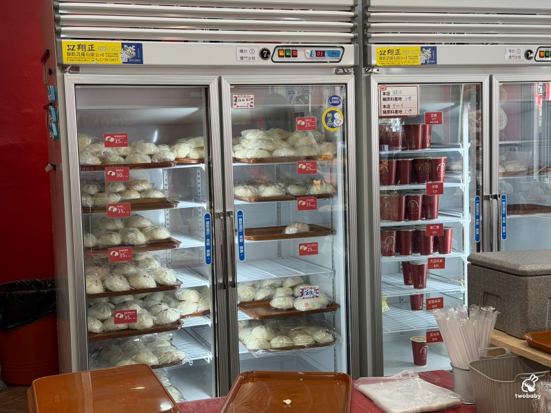包囍饅頭台中漢口店 創意鹹甜包子 爆漿巧克力、芋泥奶皇、黑金和牛包太誘人！ @兔貝比的菲比尋嚐