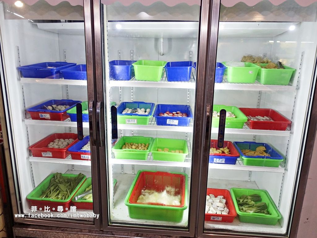 海寶城複合式碳烤 新北五股店 水道活海鮮/碳烤/火鍋吃到飽 泰國蝦、泥鰍、活魚、螃蟹各式高檔海鮮現撈現烤吃爽爽！ @兔貝比的菲比尋嚐
