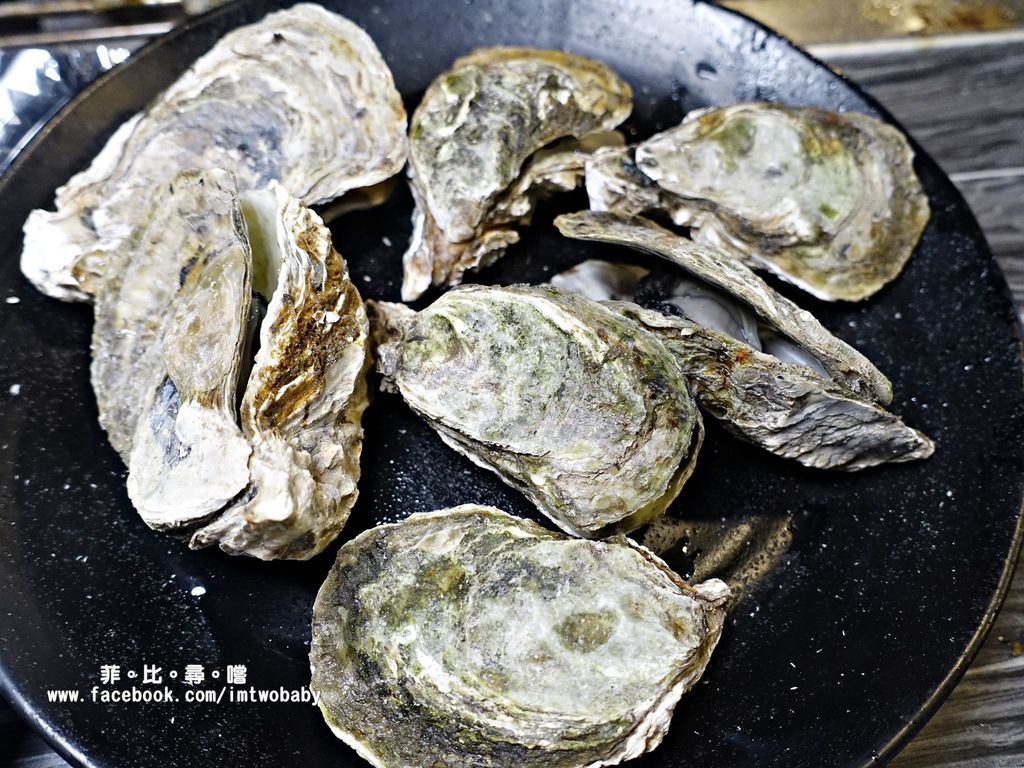海寶城複合式碳烤 新北五股店 水道活海鮮/碳烤/火鍋吃到飽 泰國蝦、泥鰍、活魚、螃蟹各式高檔海鮮現撈現烤吃爽爽！ @兔貝比的菲比尋嚐