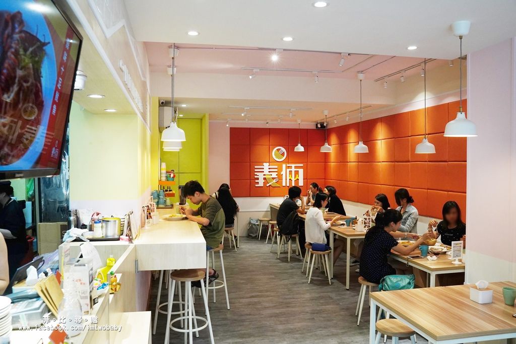 【新莊體育場美食】義倆平價義式廚房 親民佛心價格美味卻不減分 小資族及學生們的最愛！新莊棒球場美食推薦 @兔貝比的菲比尋嚐