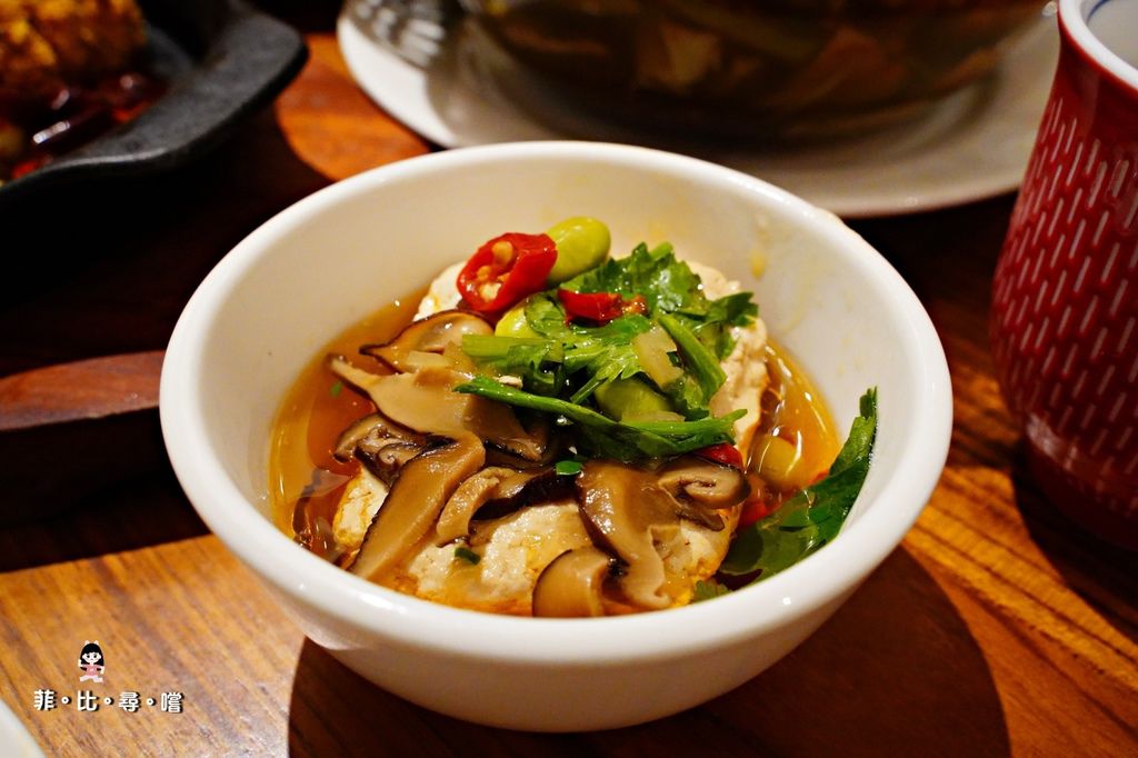 祥和蔬食料理-慶城店 2020年米其林必比登推薦蔬食餐廳 仿葷川味素食 麻、辣、鮮、香 道道都是精緻功夫菜！ @兔貝比的菲比尋嚐
