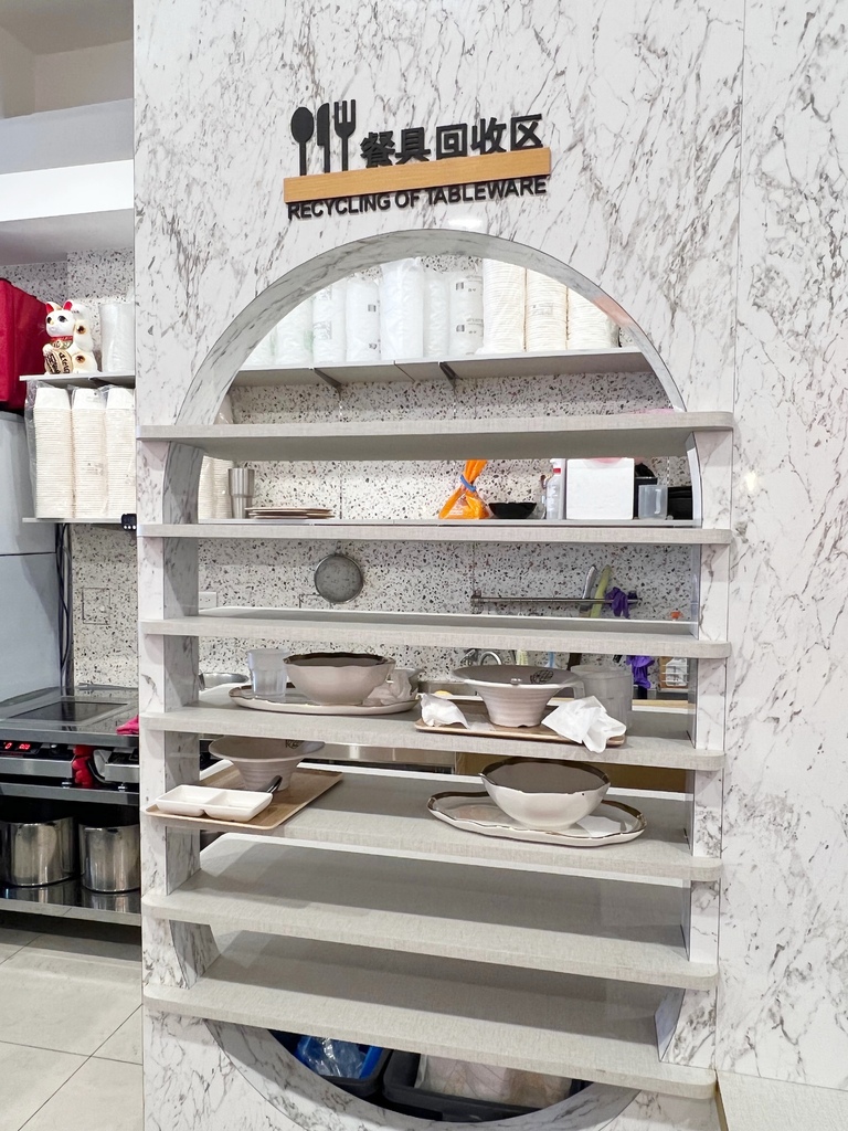 何家甜品鋪公館汀洲店 IG版上紅翻天的人氣冰店 網美視覺系雪花冰必點！ @兔貝比的菲比尋嚐