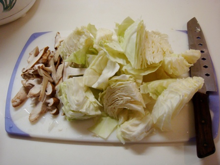 電鍋食譜-蒸高麗菜 @兔貝比的菲比尋嚐