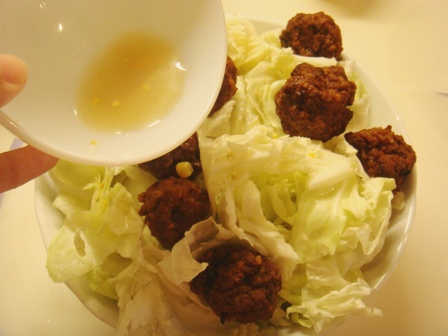 一鍋三菜-竹筍沙拉+白菜獅子頭+玉米蒸蛋 @兔貝比的菲比尋嚐